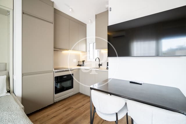 1 soverom Penthouse til salgs i La Sagrada Família, Barcelona by - € 330 000 (Ref: 9686404)