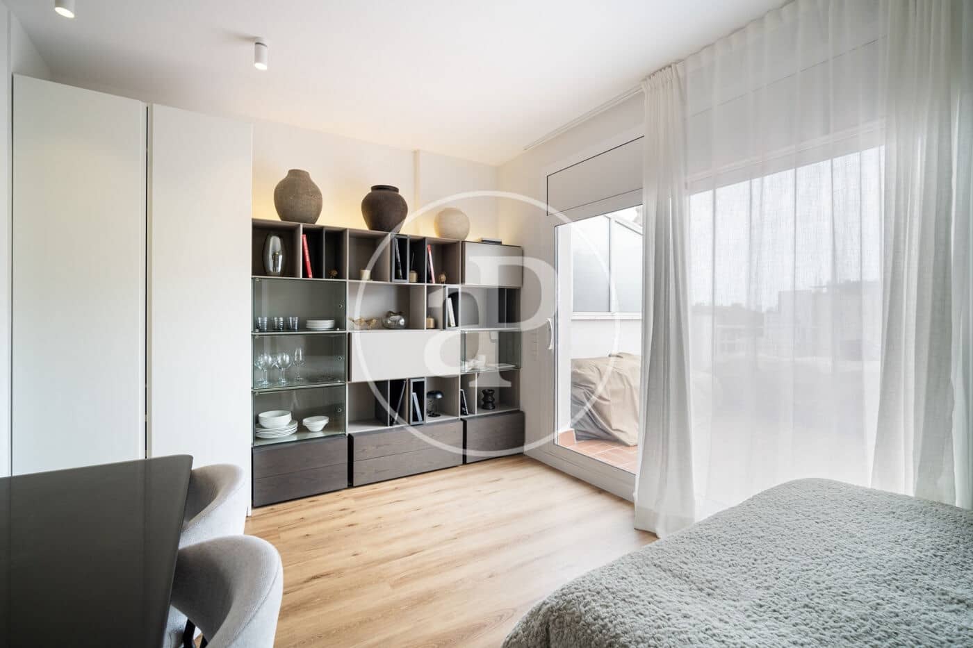 1 soverom Penthouse til salgs i Barcelona by - € 330 000 (Ref: 9686404)