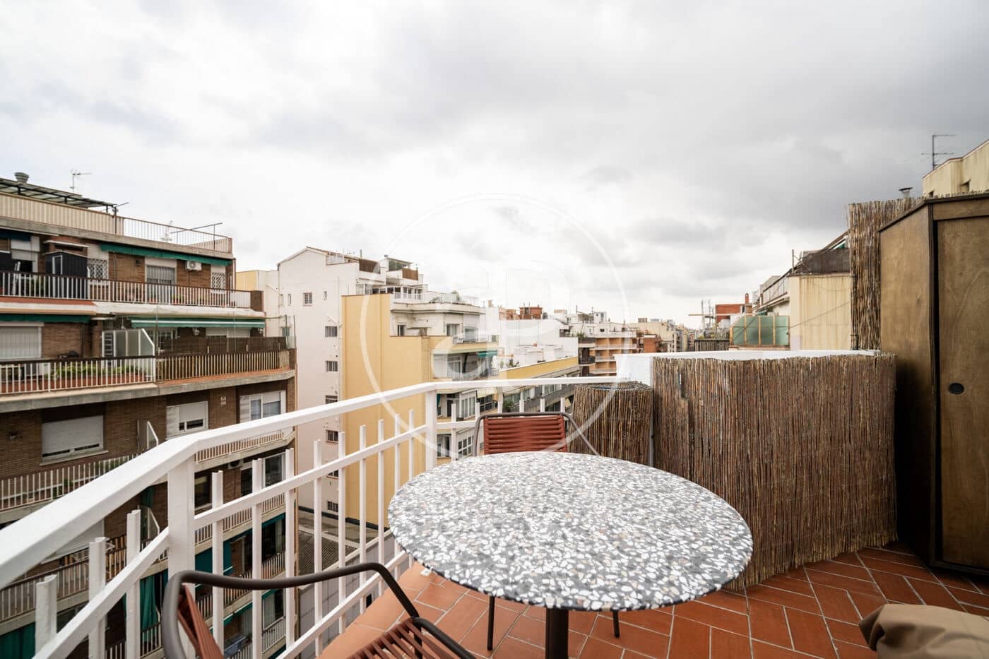 1 soverom Penthouse til salgs i Barcelona by - € 330 000 (Ref: 9686404)