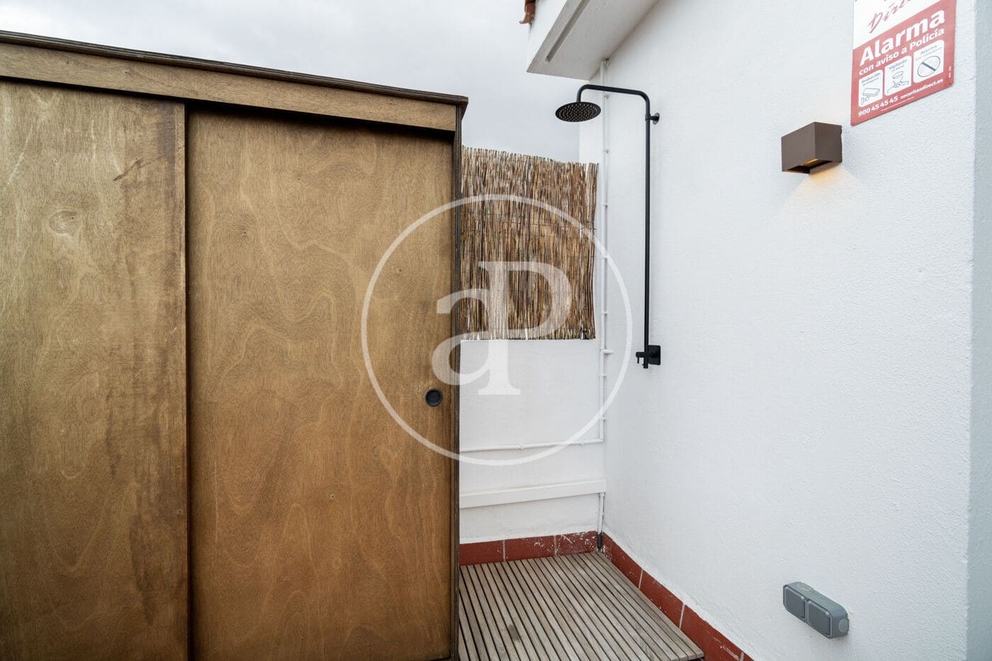 1 soverom Penthouse til salgs i Barcelona by - € 330 000 (Ref: 9686404)