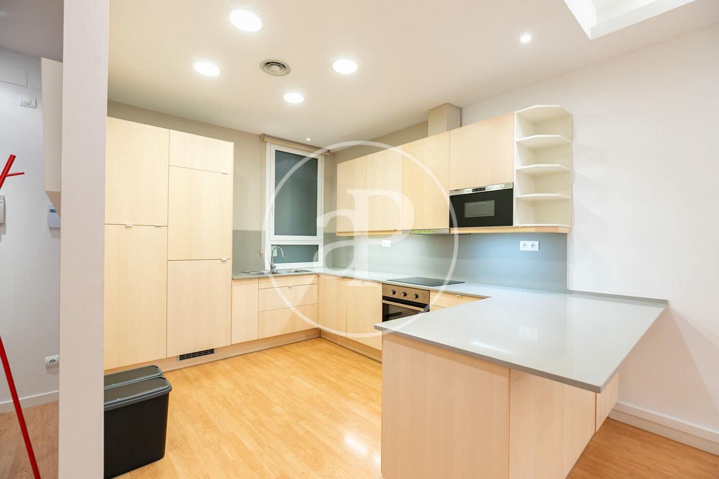 4 Zimmer Apartment zu vermieten in Barcelona Stadt - 3.000 € (Ref: 9686405)