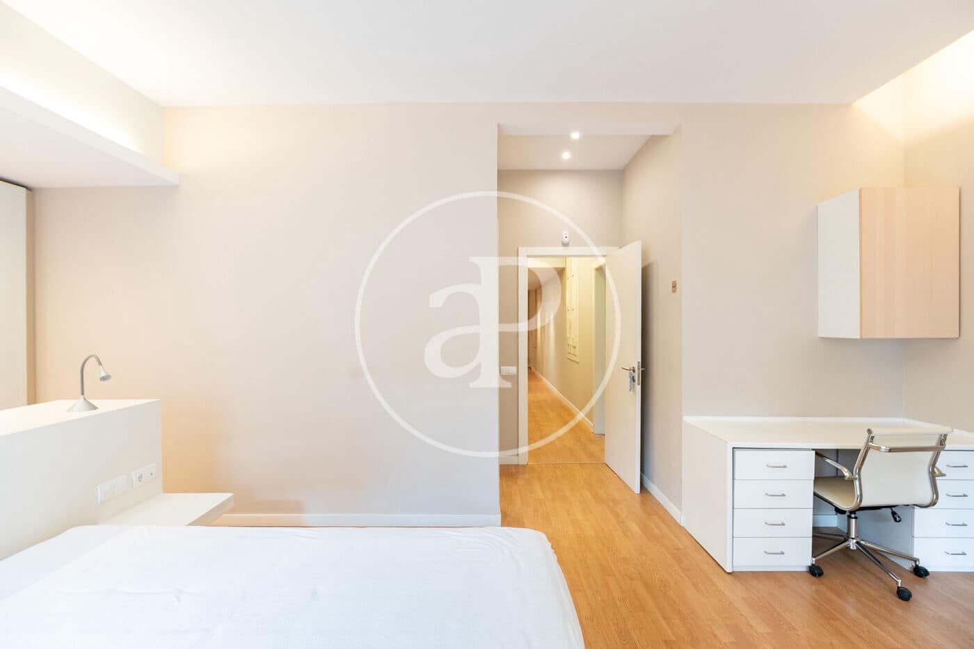 4 Zimmer Apartment zu vermieten in Barcelona Stadt - 3.000 € (Ref: 9686405)