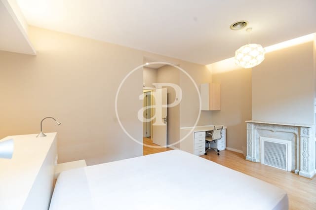 4 Zimmer Apartment zu vermieten in El Barri Gòtic, Barcelona Stadt - 3.000 € (Ref: 9686405)