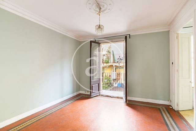 4 makuuhuone Huoneisto myytävänä paikassa El Raval, Barcelona kaupunki - 500 000 € (Ref: 9686406)