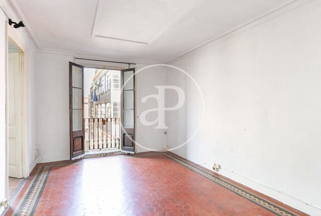 4 makuuhuone Huoneisto myytävänä paikassa El Raval, Barcelona kaupunki - 500 000 € (Ref: 9686406)