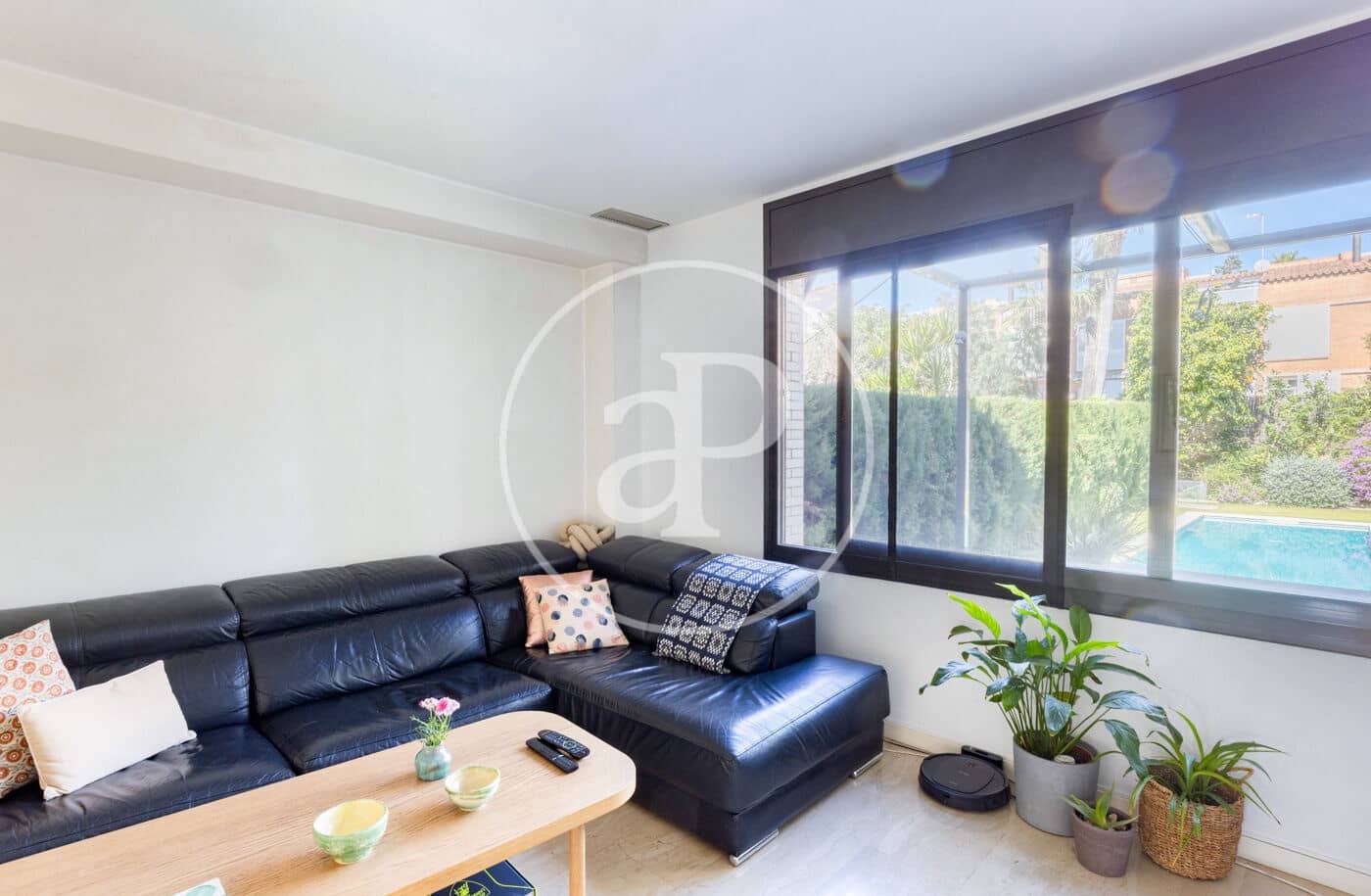 5 makuuhuone Huvila myytävänä paikassa Premia de Mar mukana uima-altaan - 880 000 € (Ref: 9690586)