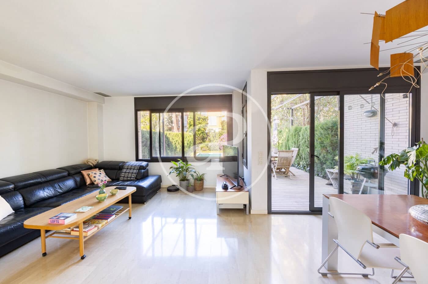 5 makuuhuone Huvila myytävänä paikassa Premia de Mar mukana uima-altaan - 880 000 € (Ref: 9690586)