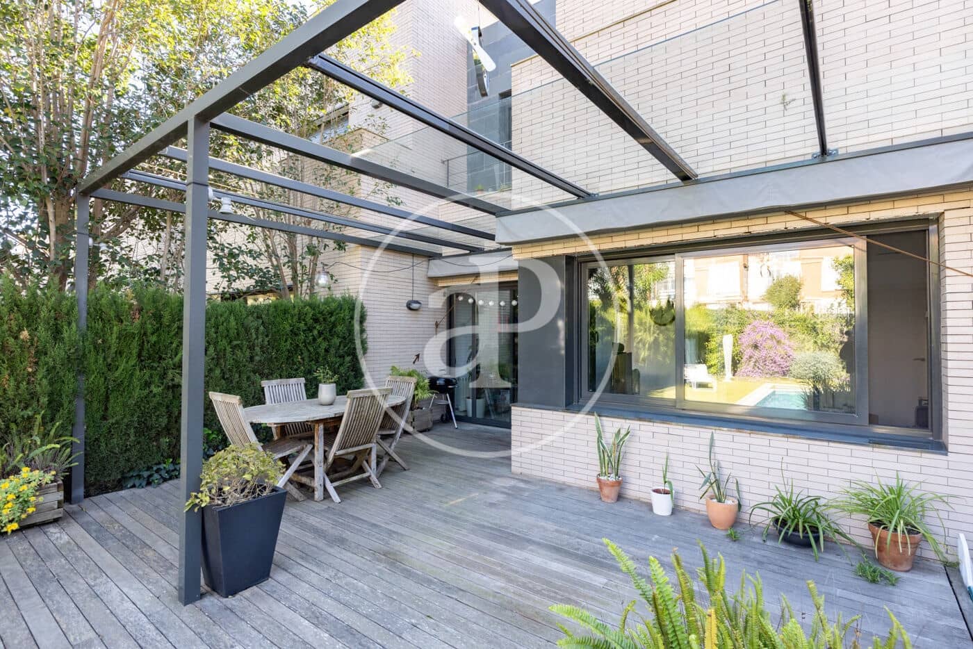 5 makuuhuone Huvila myytävänä paikassa Premia de Mar mukana uima-altaan - 880 000 € (Ref: 9690586)