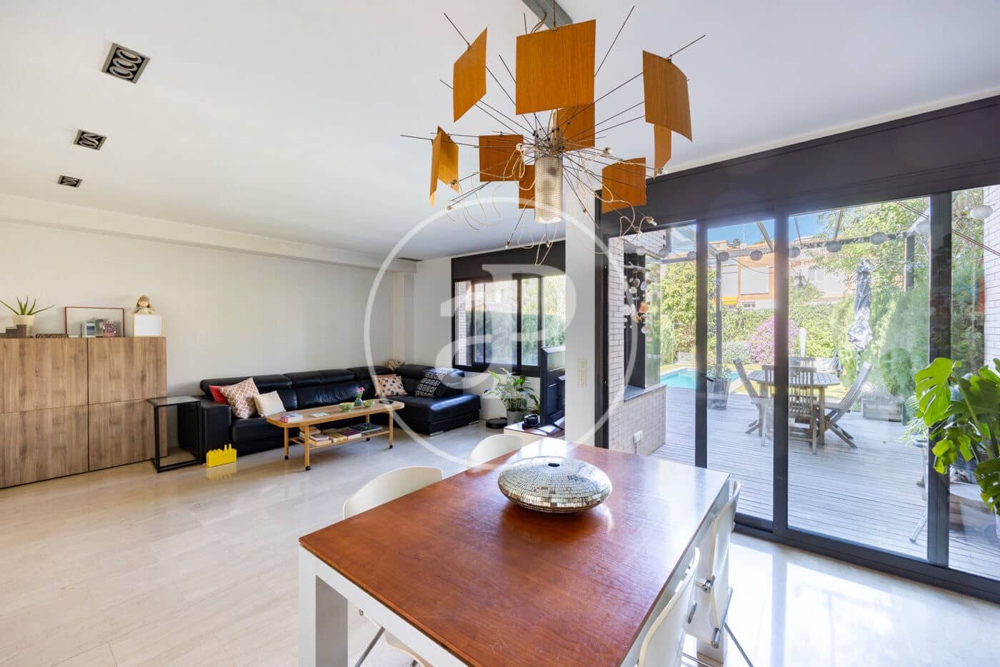 5 makuuhuone Huvila myytävänä paikassa Premia de Mar mukana uima-altaan - 880 000 € (Ref: 9690586)