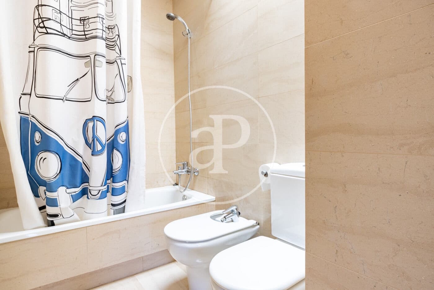 5 makuuhuone Huvila myytävänä paikassa Premia de Mar mukana uima-altaan - 880 000 € (Ref: 9690586)