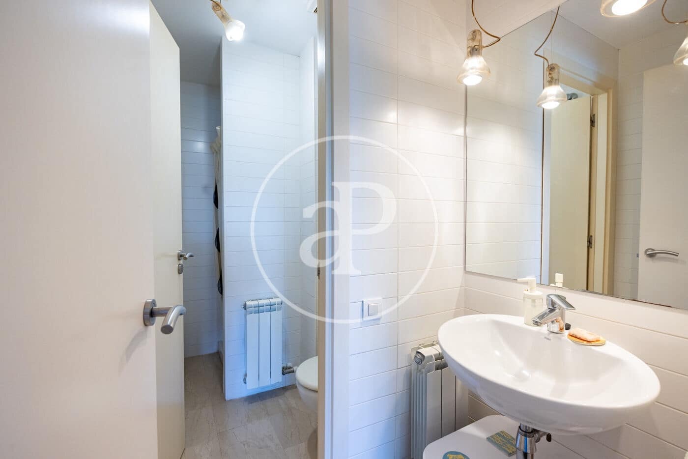 5 makuuhuone Huvila myytävänä paikassa Premia de Mar mukana uima-altaan - 880 000 € (Ref: 9690586)