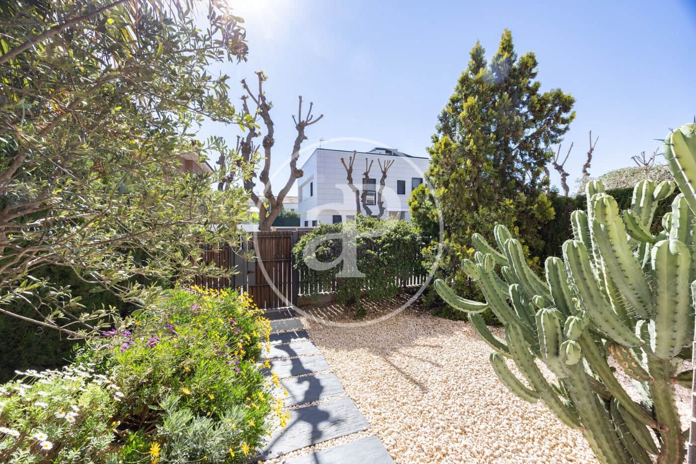 5 makuuhuone Huvila myytävänä paikassa Premia de Mar mukana uima-altaan - 880 000 € (Ref: 9690586)