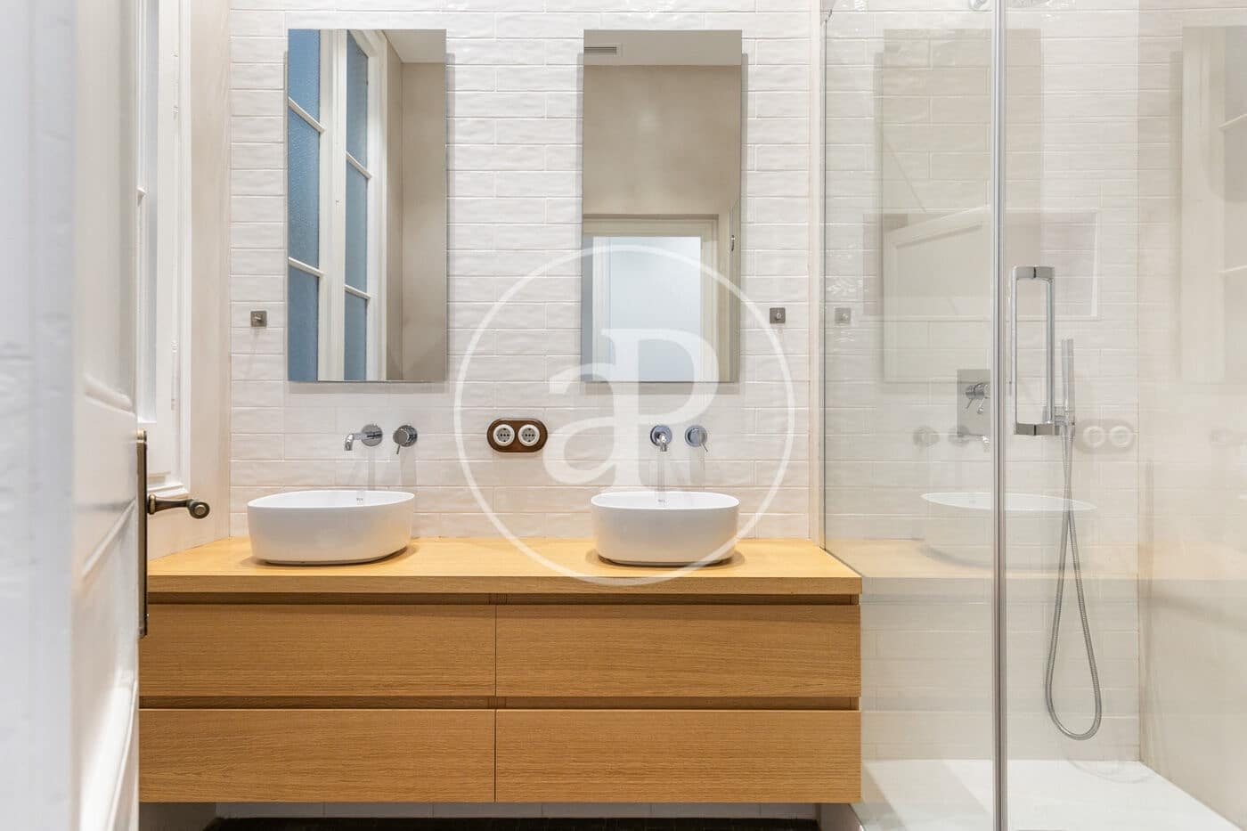 4 bedroom Apartment for rent in Barcelona city - € 4,460 (Ref: 9690588)