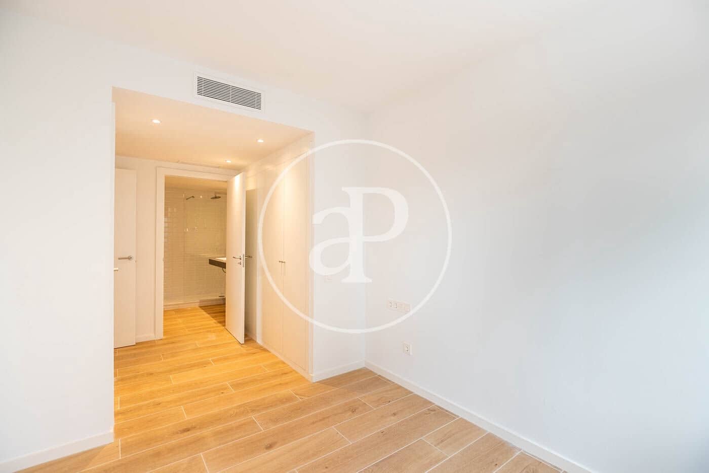 Appartement de 3 chambres à louer à Esplugues de Llobregat avec piscine - 3 331 € (Ref: 9690589)