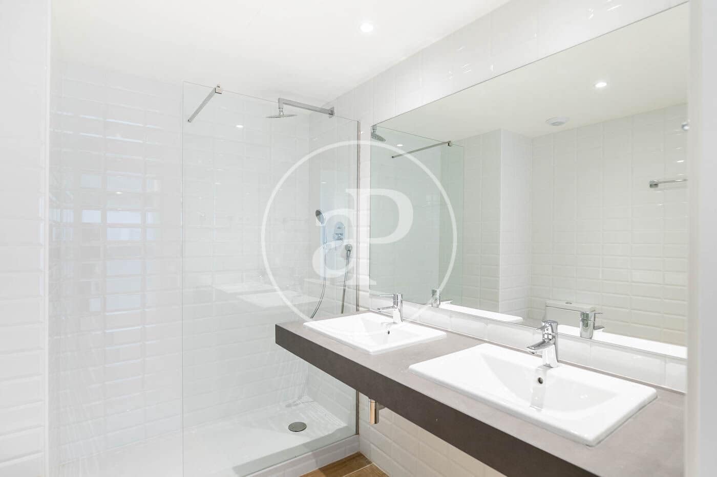 Appartement de 3 chambres à louer à Esplugues de Llobregat avec piscine - 3 331 € (Ref: 9690589)