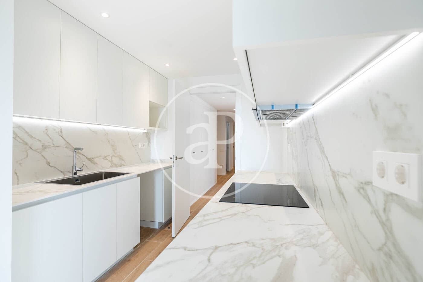 Appartement de 3 chambres à louer à Esplugues de Llobregat avec piscine - 3 331 € (Ref: 9690589)