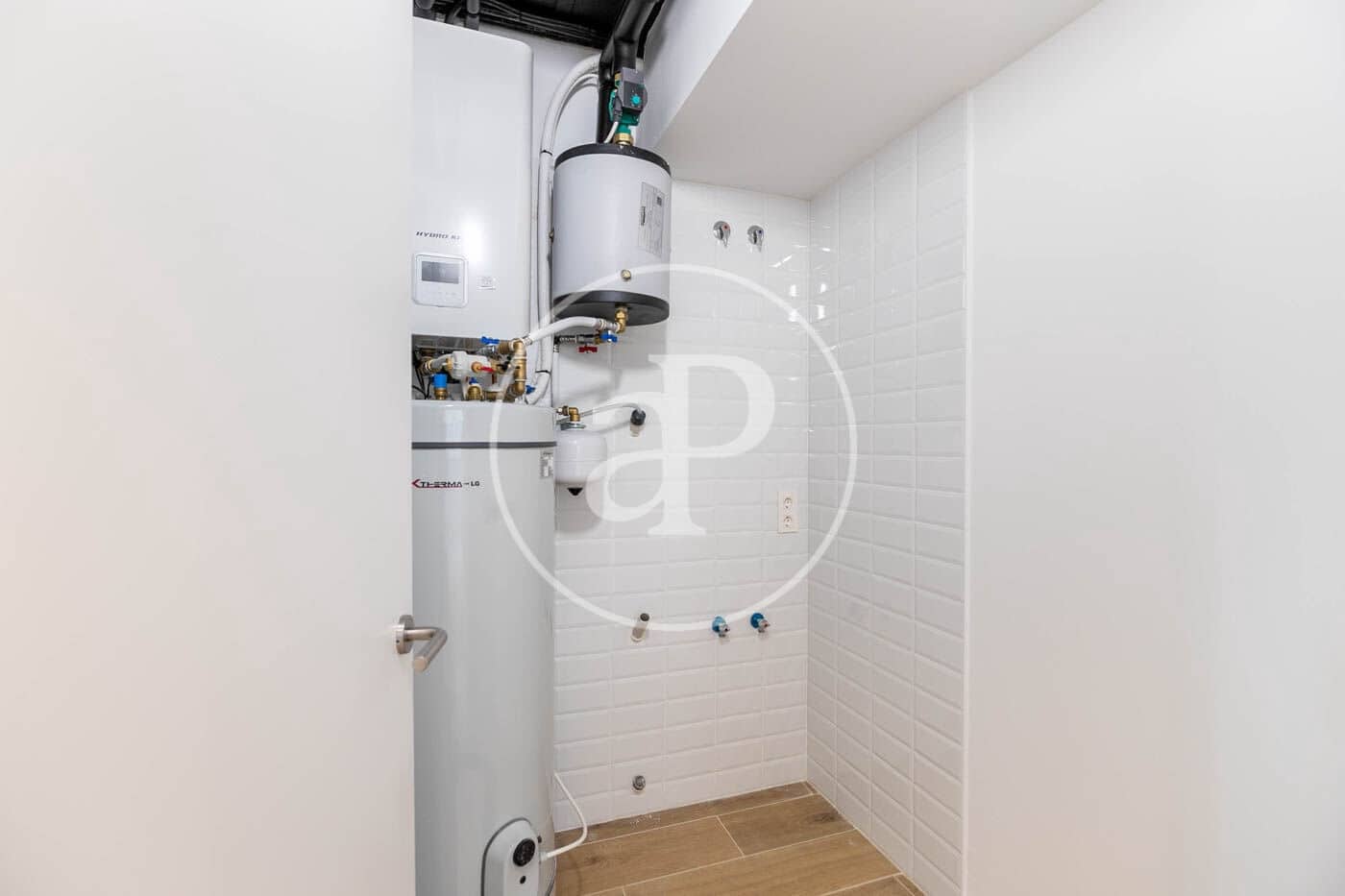 Appartement de 3 chambres à louer à Esplugues de Llobregat avec piscine - 3 331 € (Ref: 9690589)