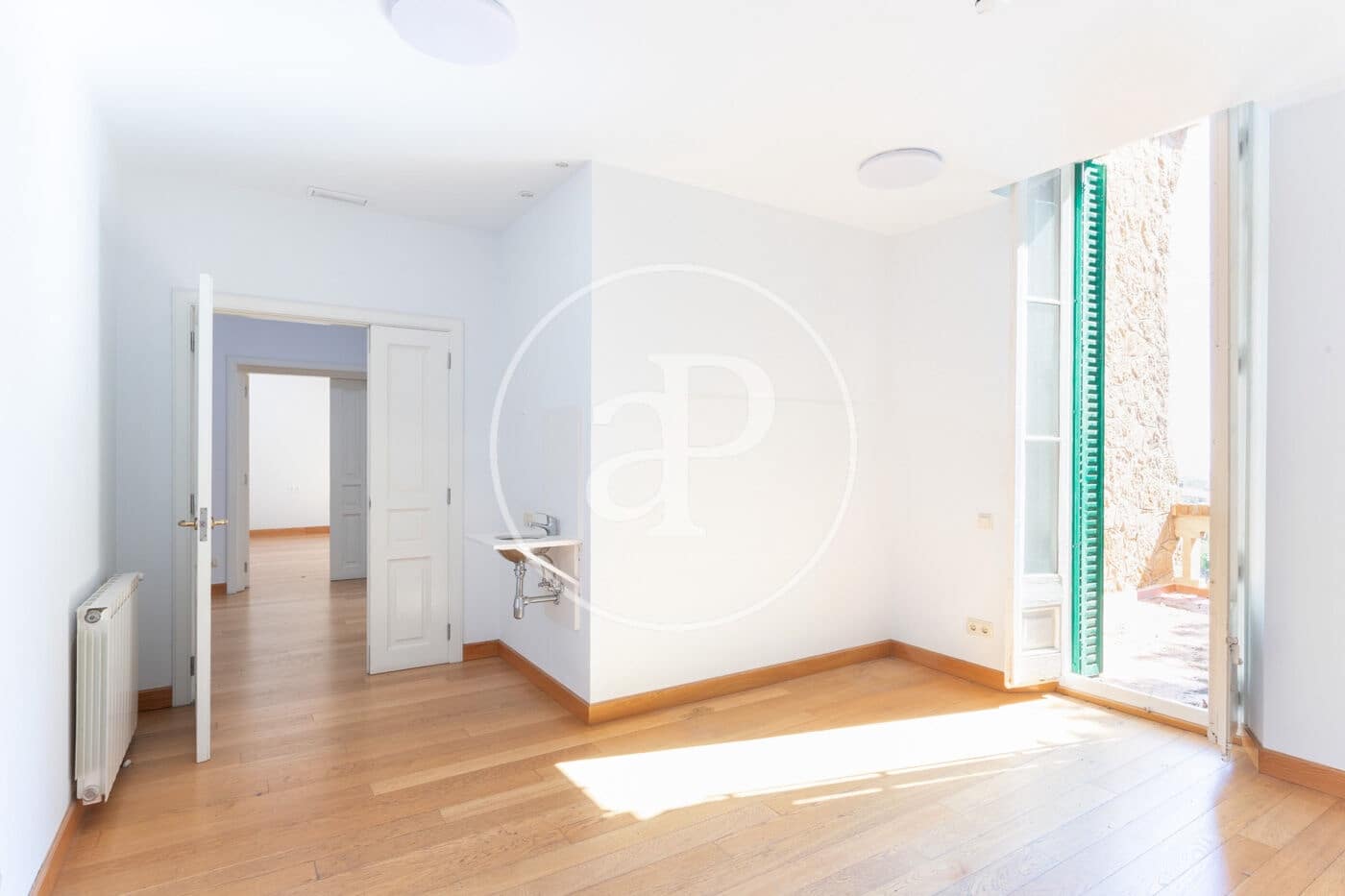 10 bedroom Villa for rent in Barcelona city - € 15,000 (Ref: 9698817)