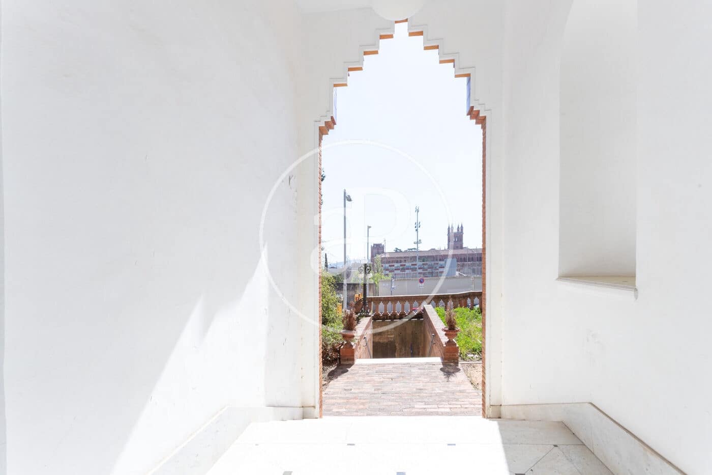 10 bedroom Villa for rent in Barcelona city - € 15,000 (Ref: 9698817)