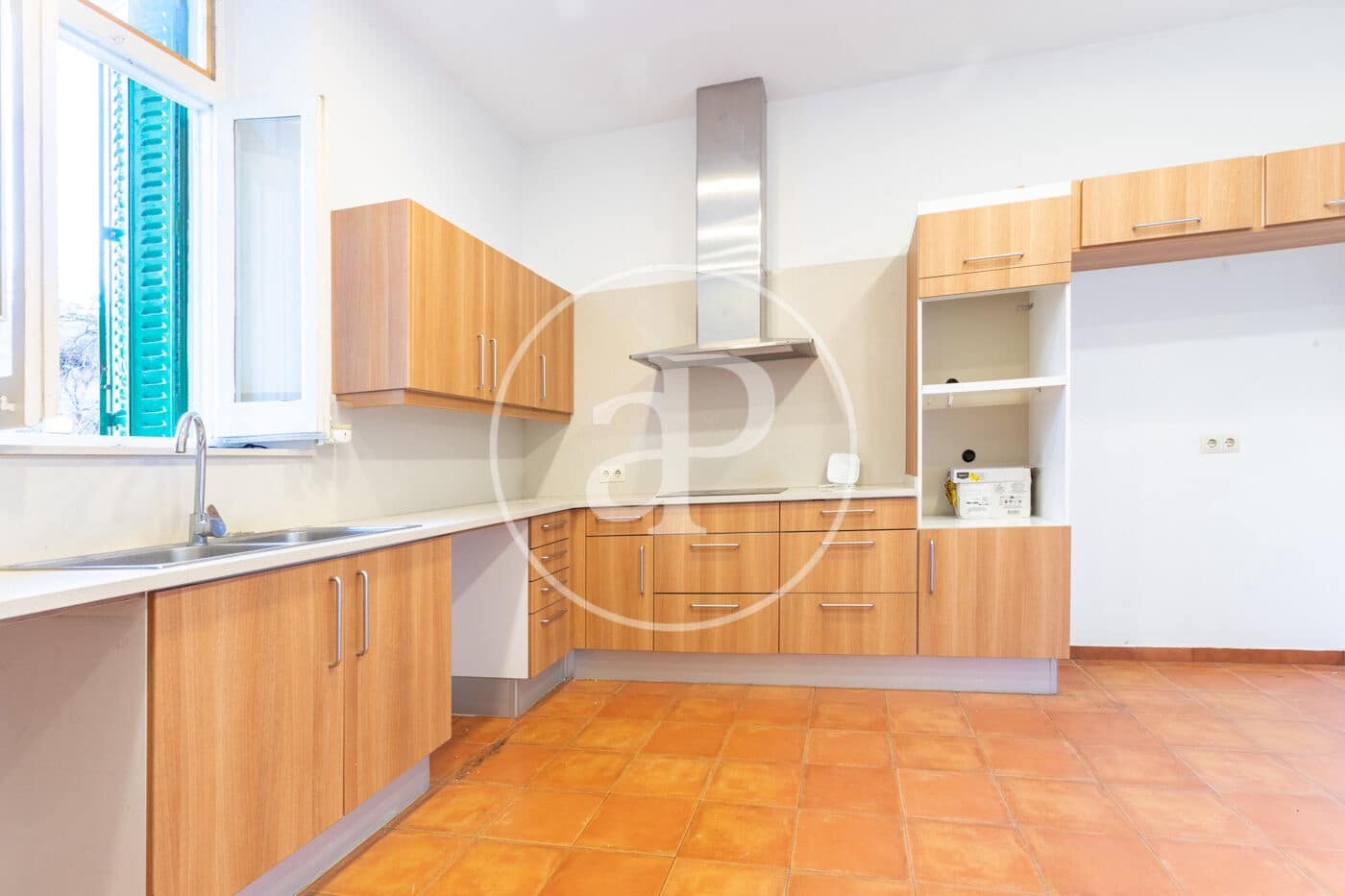 10 bedroom Villa for rent in Barcelona city - € 15,000 (Ref: 9698817)