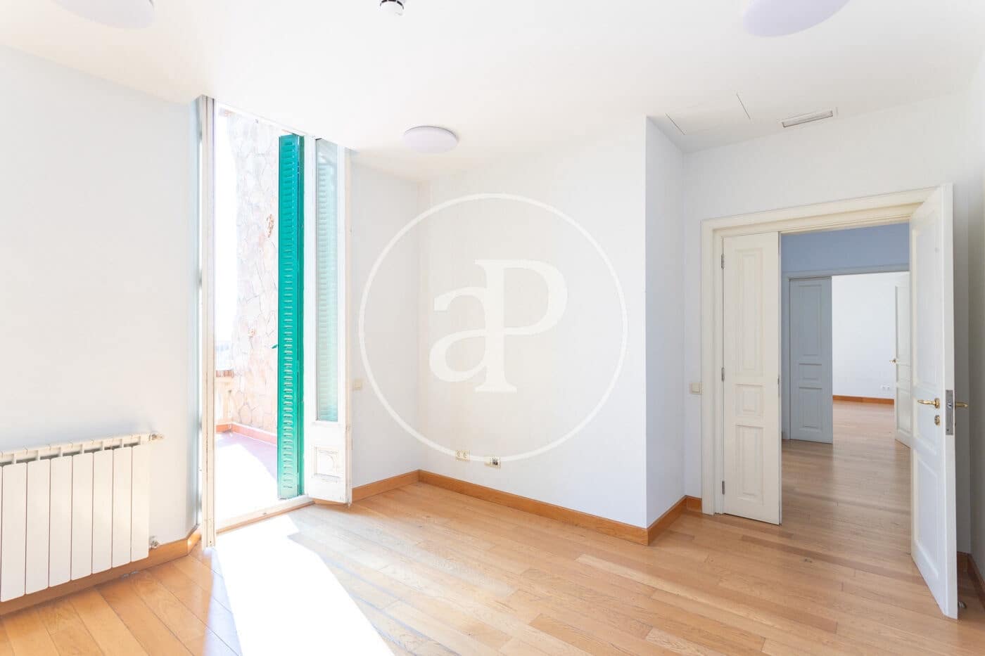 10 bedroom Villa for rent in Barcelona city - € 15,000 (Ref: 9698817)