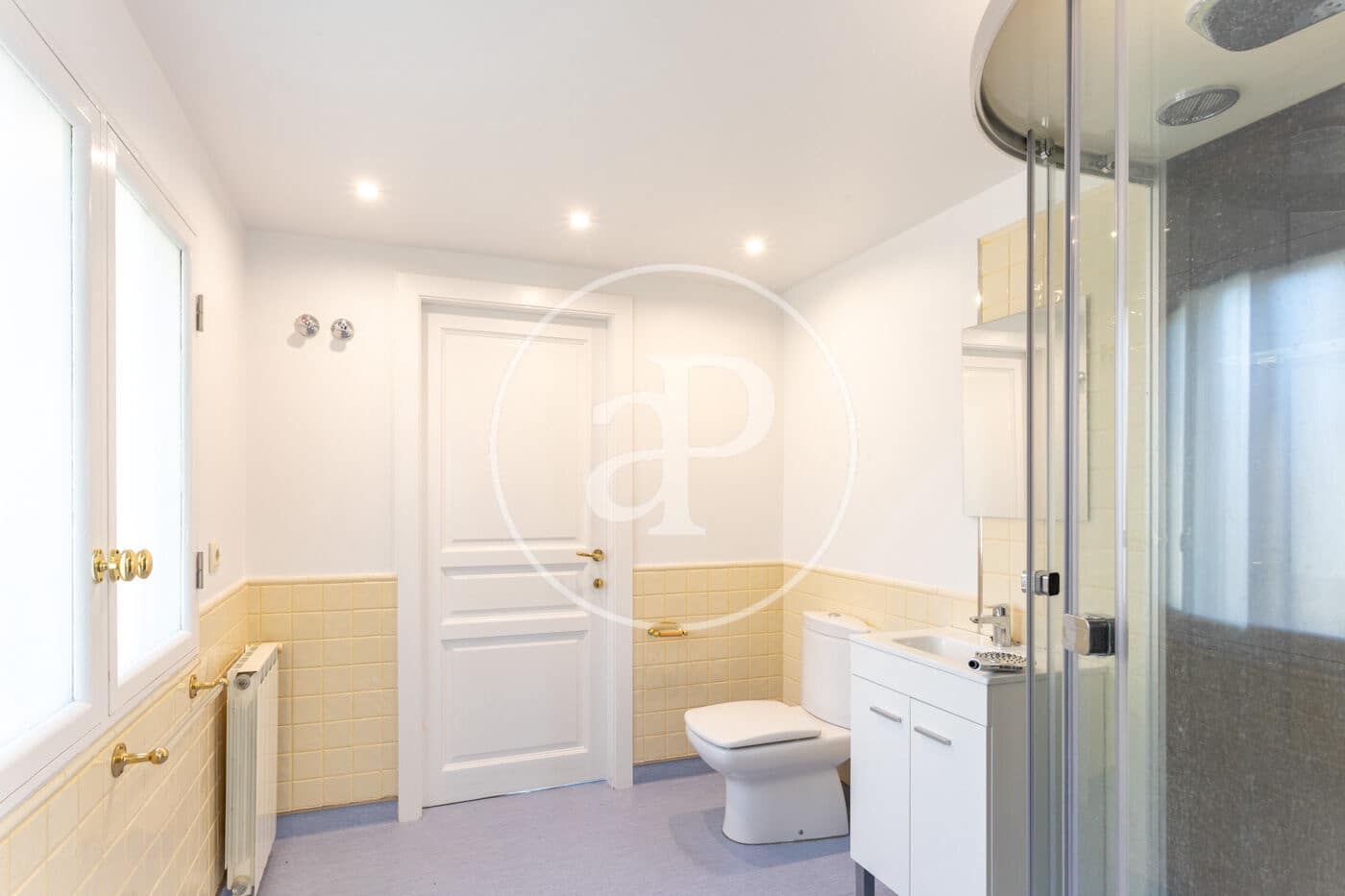 10 bedroom Villa for rent in Barcelona city - € 15,000 (Ref: 9698817)