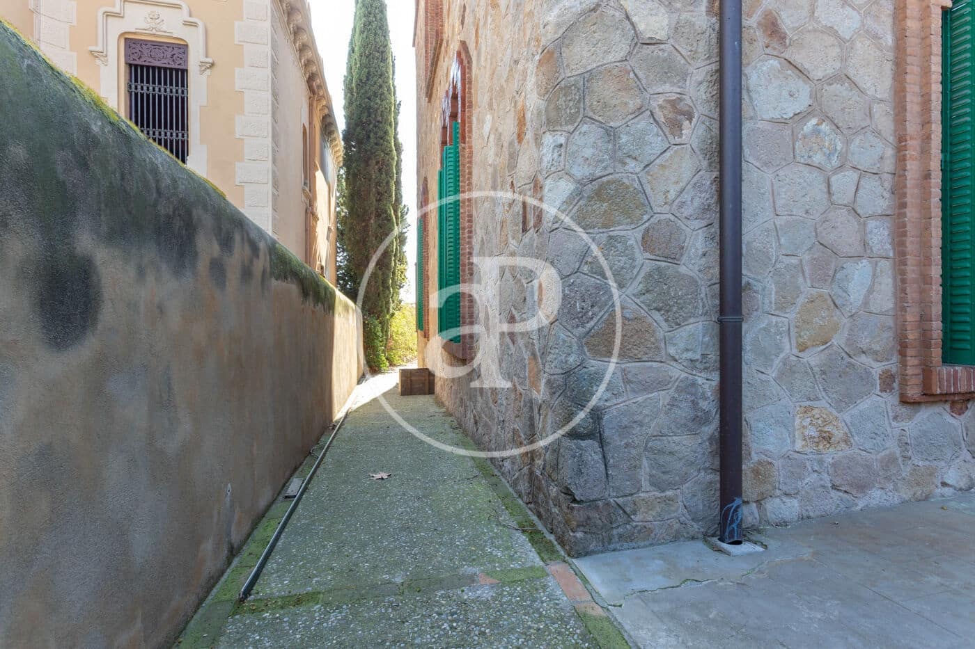 10 bedroom Villa for rent in Barcelona city - € 15,000 (Ref: 9698817)