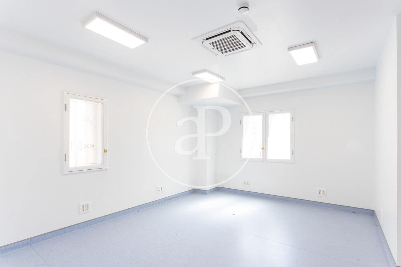 10 bedroom Villa for rent in Barcelona city - € 15,000 (Ref: 9698817)