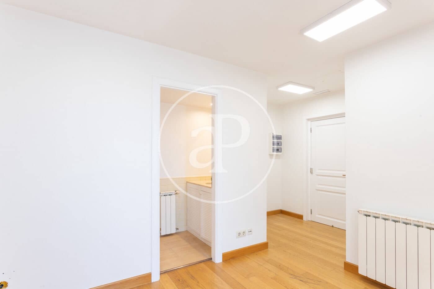 10 bedroom Villa for rent in Barcelona city - € 15,000 (Ref: 9698817)