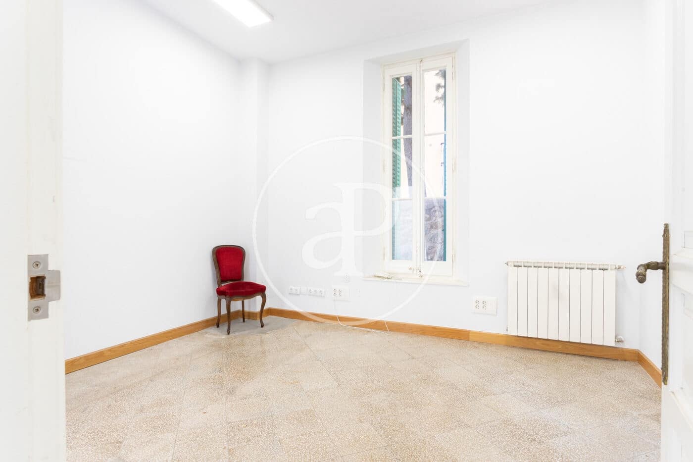 10 bedroom Villa for rent in Barcelona city - € 15,000 (Ref: 9698817)