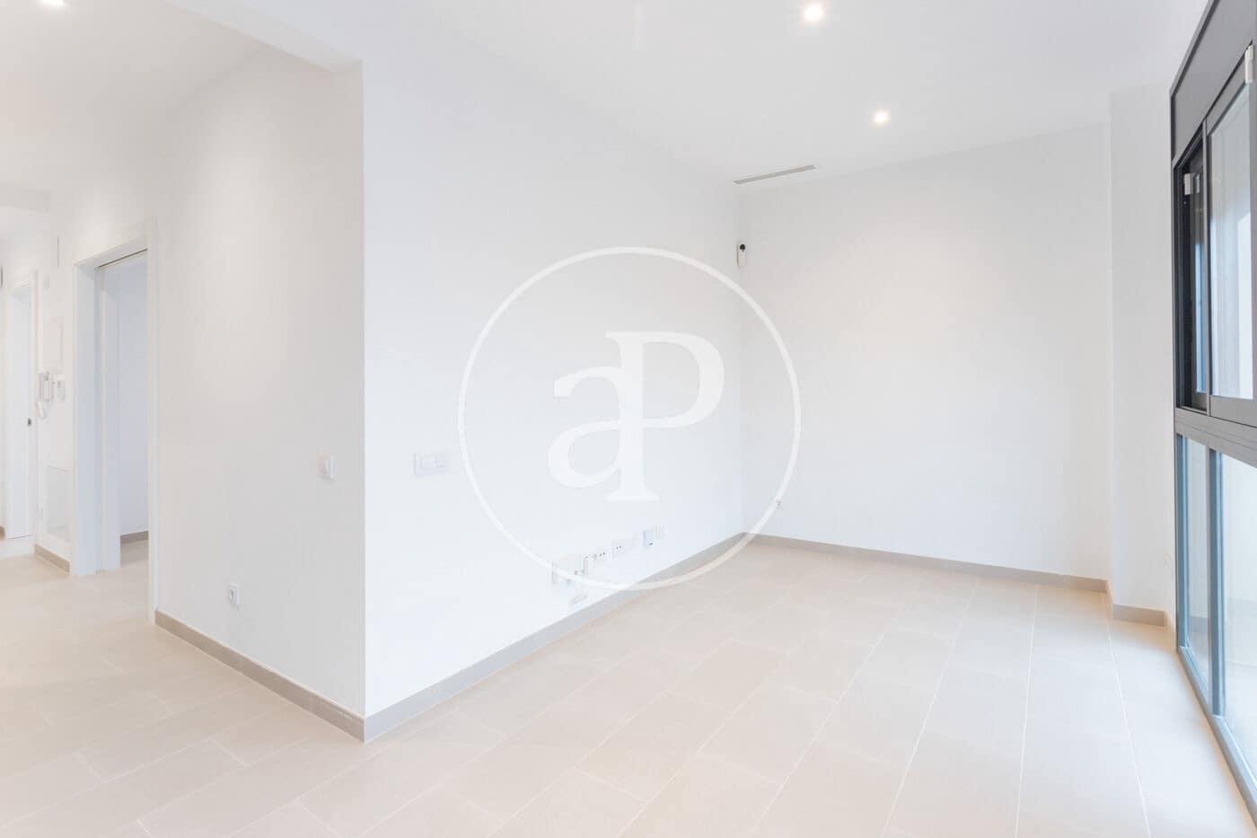 2 bedroom Apartment for rent in Barcelona city - € 1,800 (Ref: 9698818)