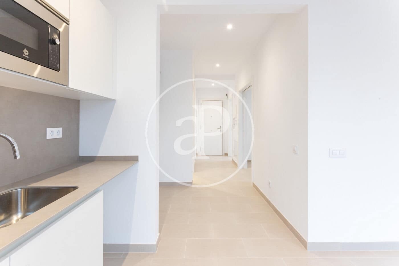 2 bedroom Apartment for rent in Barcelona city - € 1,800 (Ref: 9698818)