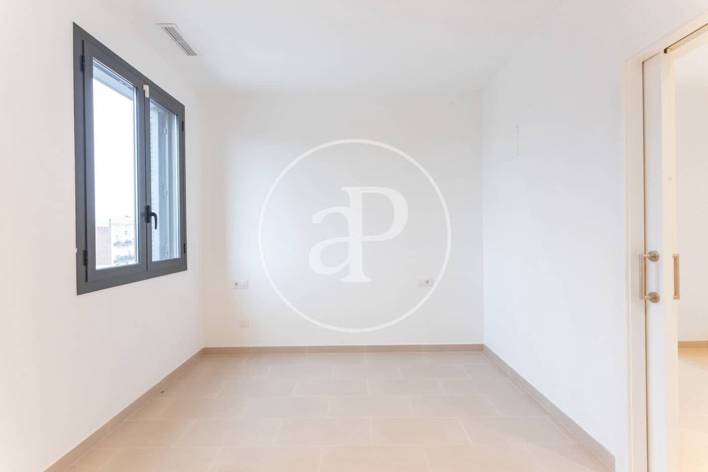 2 bedroom Apartment for rent in Barcelona city - € 1,800 (Ref: 9698818)