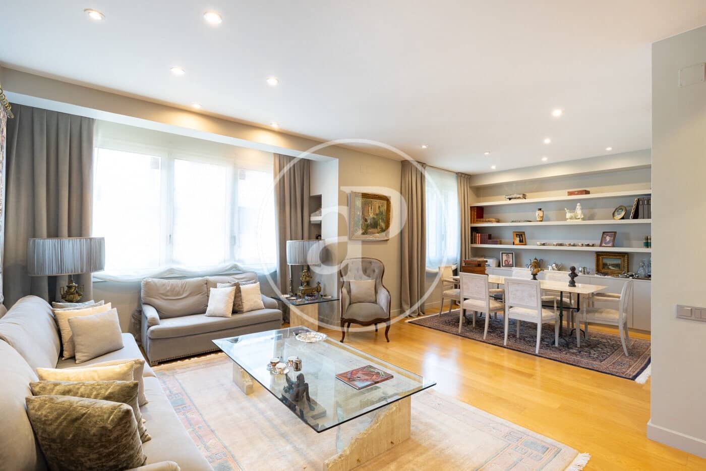 3 bedroom Apartment for rent in Barcelona city - € 2,498 (Ref: 9698820)