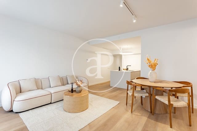3 bedroom Apartment for sale in La Dreta de L'Eixample, Barcelona city with pool - € 699,000 (Ref: 9698821)