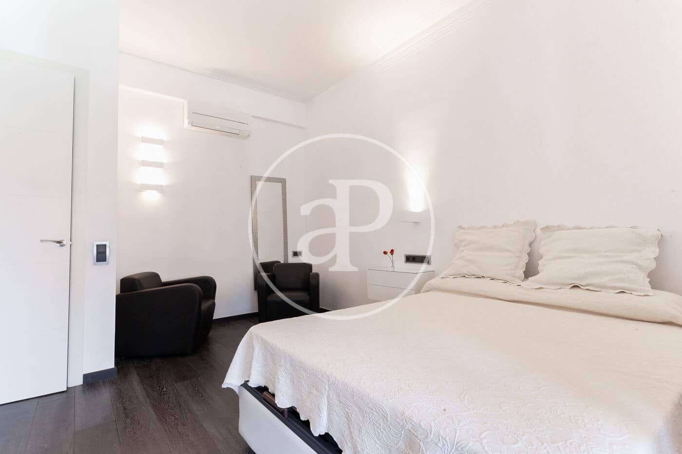 3 bedroom Apartment for rent in Barcelona city - € 2,900 (Ref: 9698822)