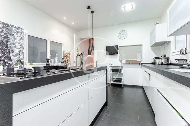 3 sypialnia Apartament do wynajęcia w La Nova Esquerra de L'Eixample, Miasto Barcelona - 2 900 € (Ref: 9698822)