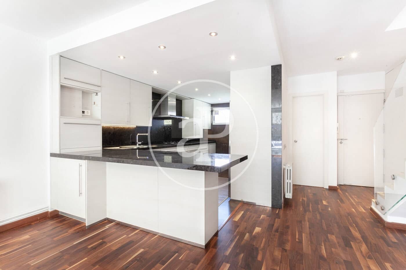 3 sypialnia Willa do wynajęcia w Miasto Barcelona - 2 920 € (Ref: 9698823)