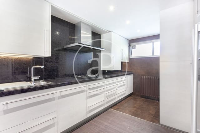 3 sypialnia Willa do wynajęcia w La Vila Olímpica del Poblenou, Miasto Barcelona - 2 920 € (Ref: 9698823)