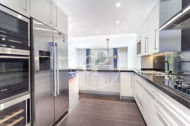 3 sypialnia Willa do wynajęcia w La Vila Olímpica del Poblenou, Miasto Barcelona - 2 920 € (Ref: 9698823)