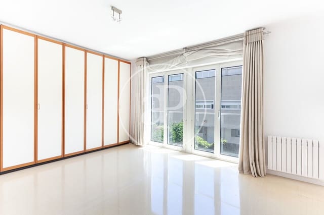 3 sypialnia Willa do wynajęcia w La Vila Olímpica del Poblenou, Miasto Barcelona - 2 920 € (Ref: 9698823)