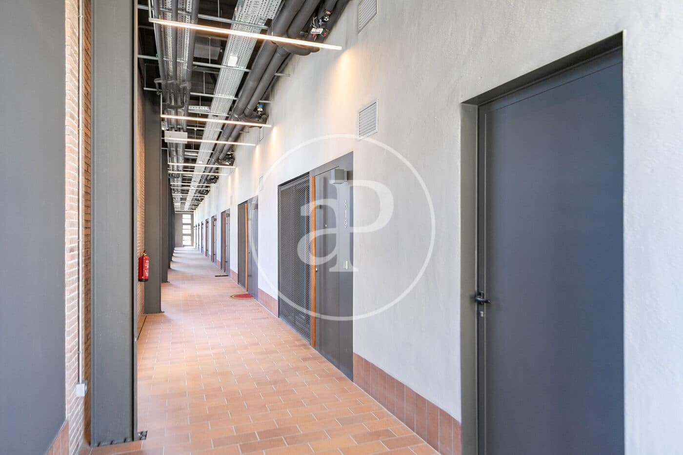 2 slaapkamer Appartement te huur in Barcelona stad - € 2.500 (Ref: 9701607)