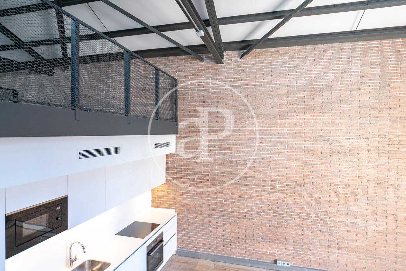 2 slaapkamer Appartement te huur in Barcelona stad - € 2.500 (Ref: 9701607)