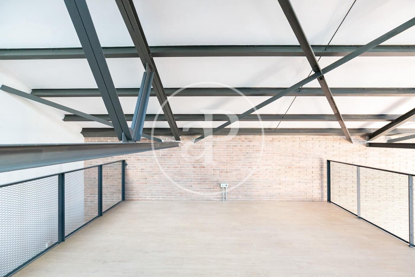 2 slaapkamer Appartement te huur in Barcelona stad - € 2.500 (Ref: 9701607)