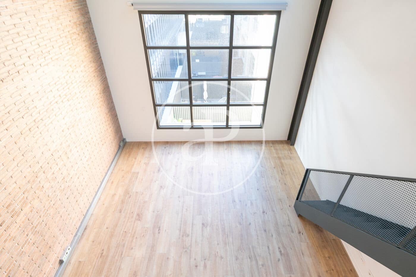 2 slaapkamer Appartement te huur in Barcelona stad - € 2.500 (Ref: 9701607)