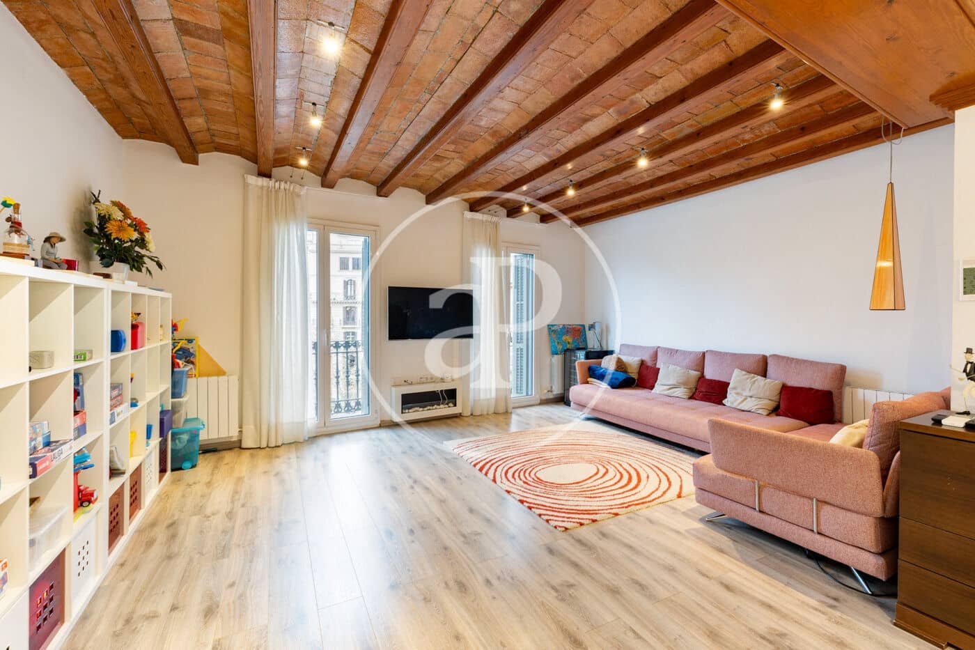 3 bedroom Apartment for sale in Barcelona city - € 1,150,000 (Ref: 9701608)