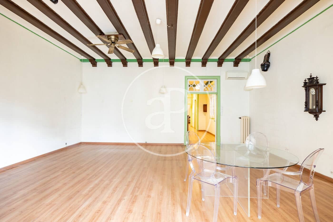 7 bedroom Apartment for sale in Barcelona city - € 1,625,000 (Ref: 9701609)