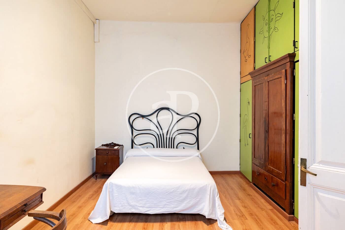 7 bedroom Apartment for sale in Barcelona city - € 1,625,000 (Ref: 9701609)