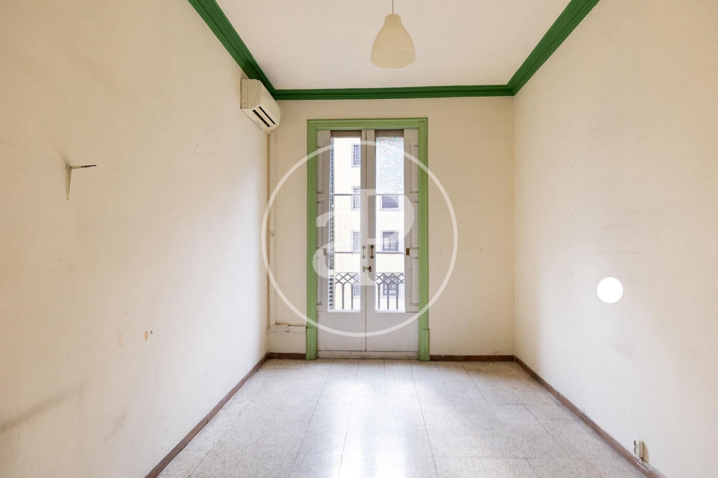 7 bedroom Apartment for sale in Barcelona city - € 1,625,000 (Ref: 9701609)