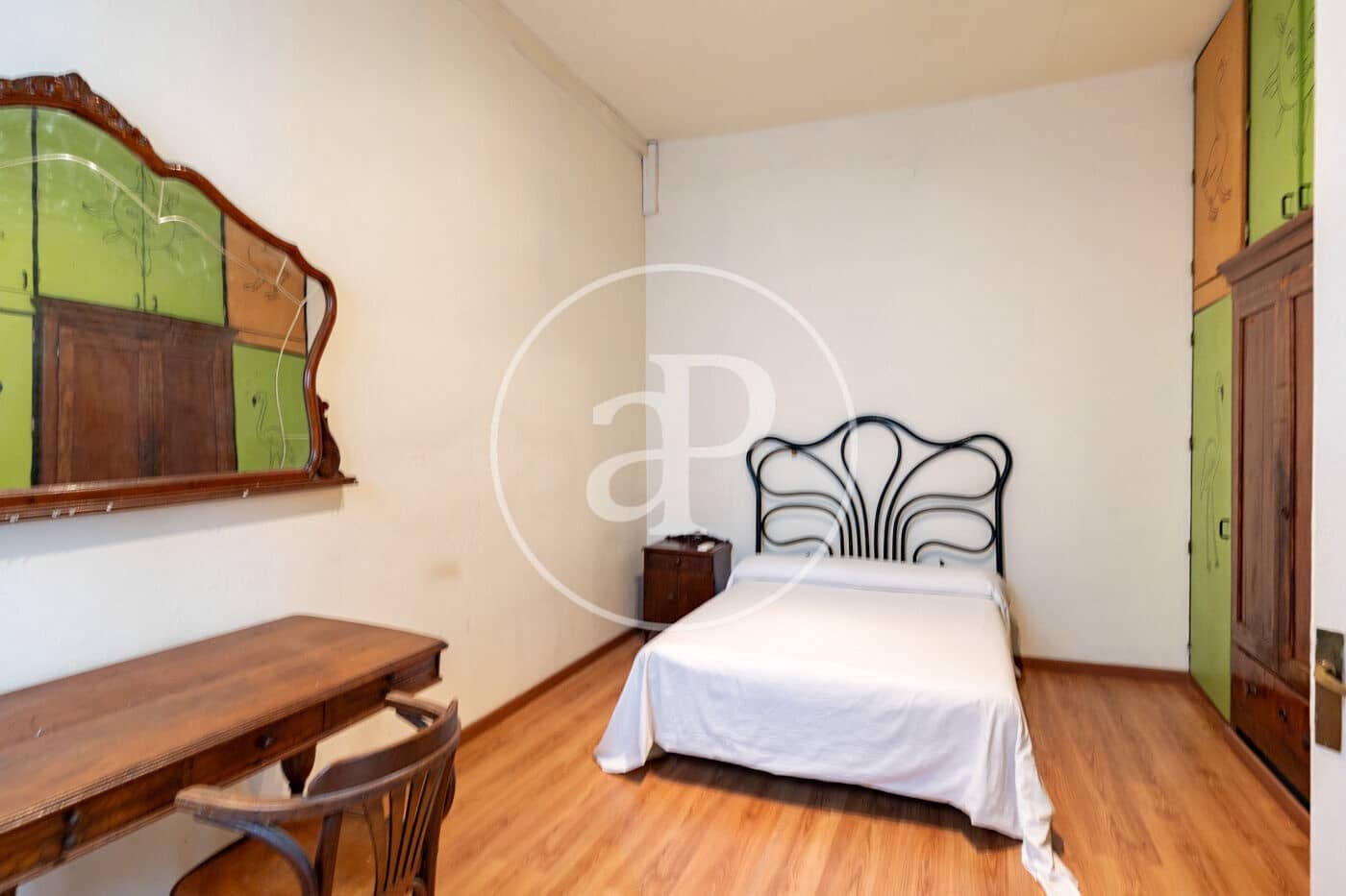 7 bedroom Apartment for sale in Barcelona city - € 1,625,000 (Ref: 9701609)